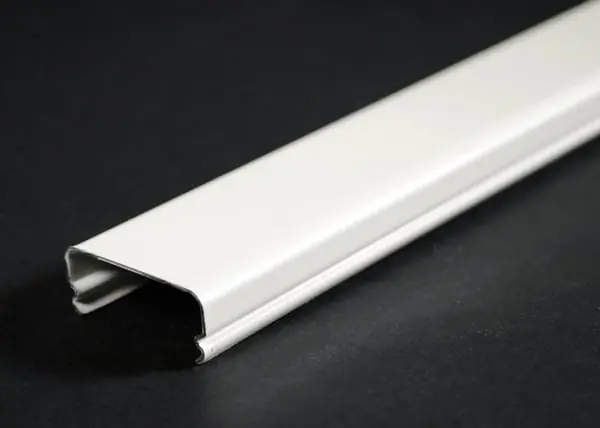 Legrand-Wiremold V2000C Raceway Cover 5 ft Length 1-9/32 in Width 0.8 in Thickness