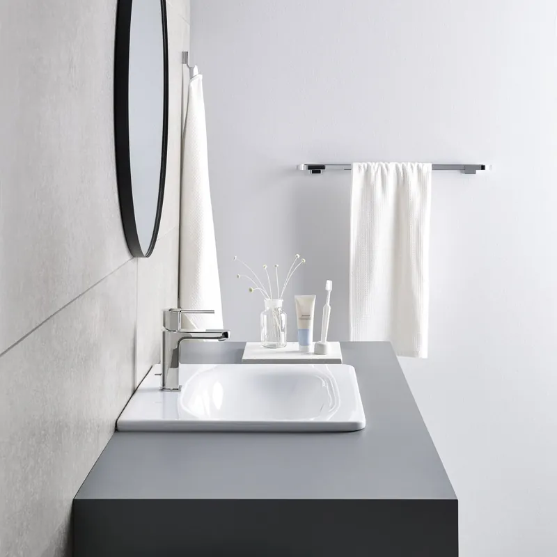 Grohe 41056000 24 Towel Bar in Grohe Chrome