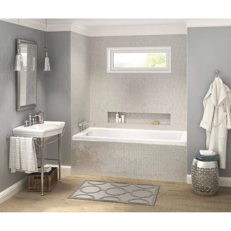 MAAX 106204-000-001-103 Bathtub 65.75 inches