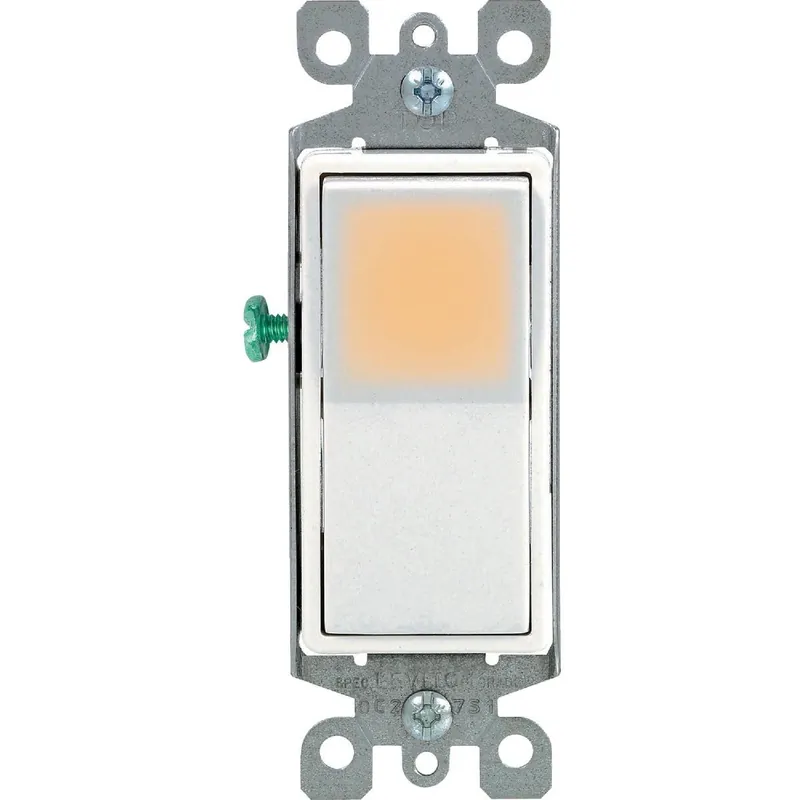 Leviton R12-L5613-2LW Decora Illuminated Rocker White 15A Grounded 3-Way Switch