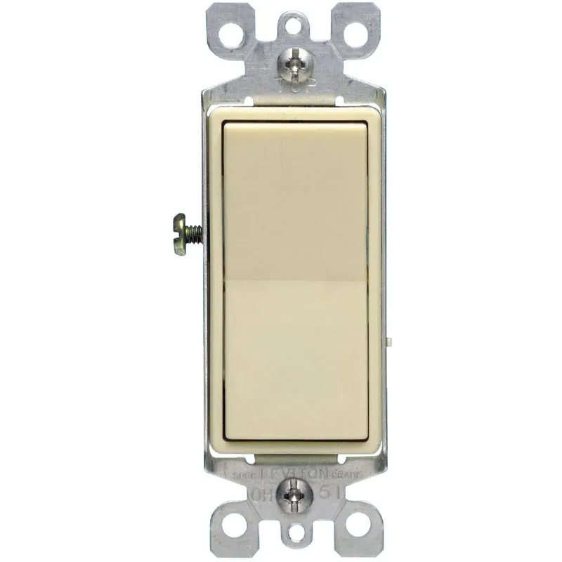 Leviton 041-05604-02I Residential 15A Ivory Grounded 4-Way Switch
