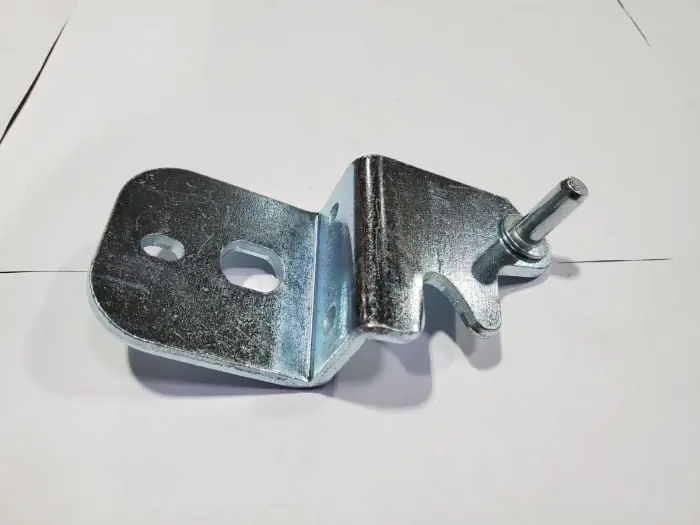 Lower Door Hinge Right for Magic Chef 2301400039
